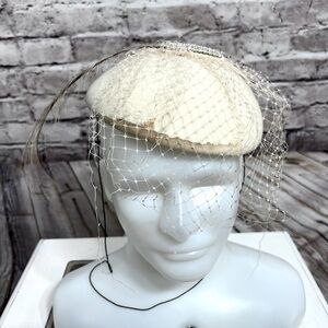 Vintage 1940's Veiled And Feather Ivory Fascinator Hat By Ernie Rhinesto…